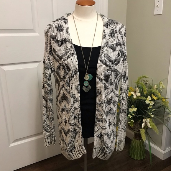 H&M Divided Black and White Cardigan XS - Picture 1 of 4